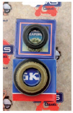 Crankshaft bearing kit RMS with o-rings and oil seals blau